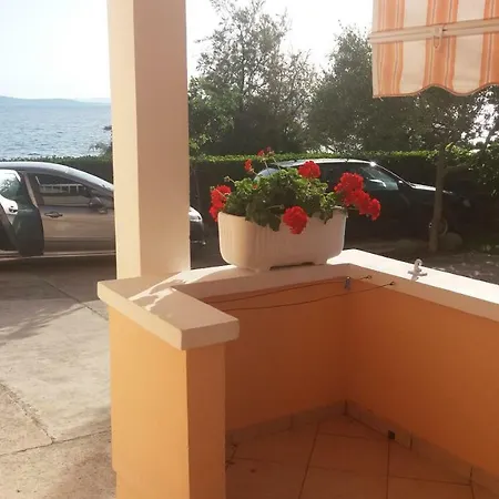 Gizela Apartament *