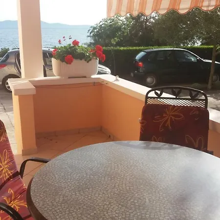 Gizela Apartament *